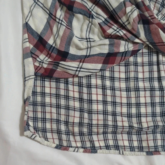 Abercrombie & Fitch Wrap Front Flannel Shirt, Color White/Red/Blue Size XS - Picture 8 of 16
